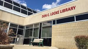 Entrance to Don C. Locke Library at AB-Tech